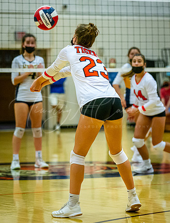 Ipswich vs Lynnfield Girls HS Volleyball Game 2021_2021-09-29_05-58-49_IM1D5162_@TimCardew_2021