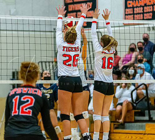 Ipswich vs Lynnfield Girls HS Volleyball Game 2021_2021-09-29_06-01-18_IM1D5257_@TimCardew_2021