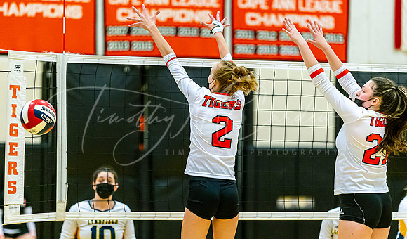 Ipswich vs Lynnfield Girls HS Volleyball Game 2021_2021-09-29_06-09-49_IM1D5354_@TimCardew_2021