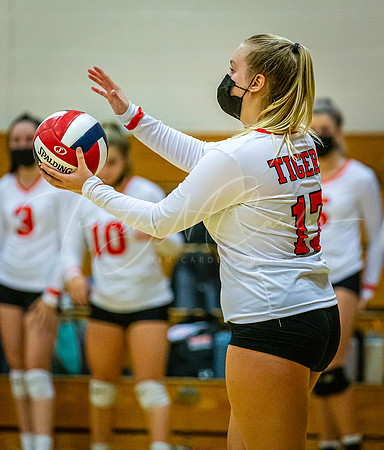 Ipswich vs Lynnfield Girls HS Volleyball Game 2021_2021-09-29_06-13-21_IM1D5432_@TimCardew_2021
