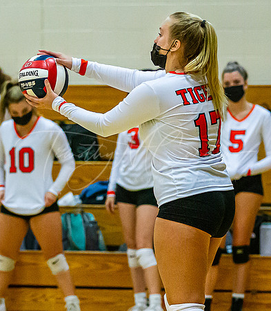 Ipswich vs Lynnfield Girls HS Volleyball Game 2021_2021-09-29_06-15-20_IM1D5497_@TimCardew_2021
