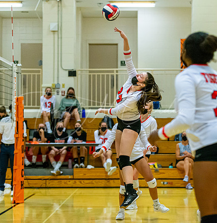 Ipswich vs Lynnfield Girls HS Volleyball Game 2021_2021-09-29_06-18-37_IM1D5637_@TimCardew_2021