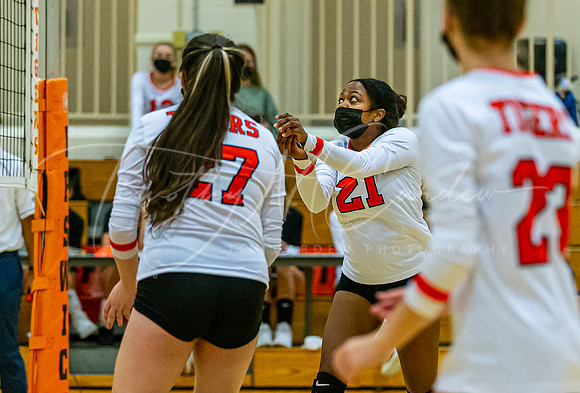 Ipswich vs Lynnfield Girls HS Volleyball Game 2021_2021-09-29_06-19-04_IM1D5656_@TimCardew_2021