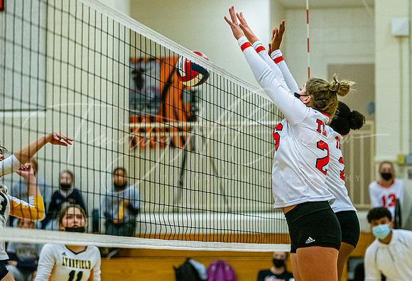Ipswich vs Lynnfield Girls HS Volleyball Game 2021_2021-09-29_06-22-03_IM1D5802_@TimCardew_2021