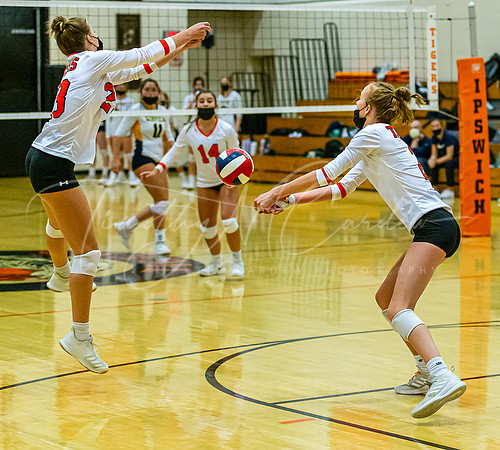Ipswich vs Lynnfield Girls HS Volleyball Game 2021_2021-09-29_06-22-57_IM1D5831_@TimCardew_2021