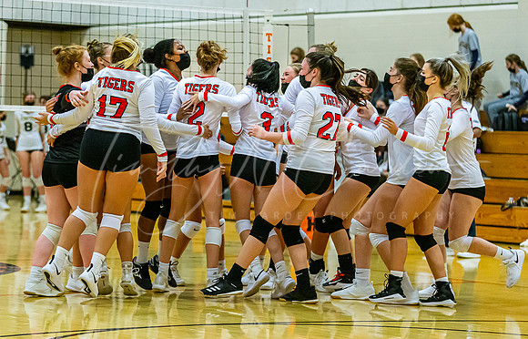 Ipswich vs Lynnfield Girls HS Volleyball Game 2021_2021-09-29_06-23-33_IM1D5855_@TimCardew_2021