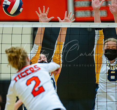 Ipswich vs Lynnfield Girls HS Volleyball Game 2021_2021-09-29_05-32-44_AB5W1628_@TimCardew_2021