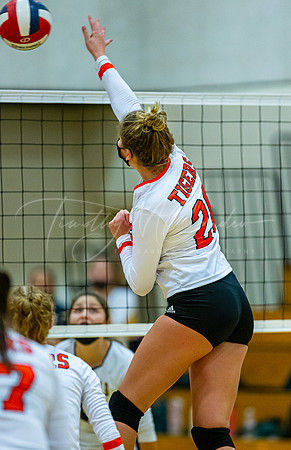 Ipswich vs Lynnfield Girls HS Volleyball Game 2021_2021-09-29_05-33-54_AB5W1651_@TimCardew_2021