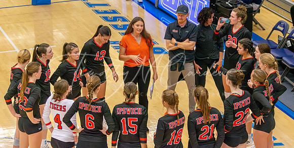 Ipswich vs Bellingham Girls HS Volleyball D4 Championship 2023_11-18_01-19-27_AB5W8531_@TimCardew_2023-Enhanced-NR