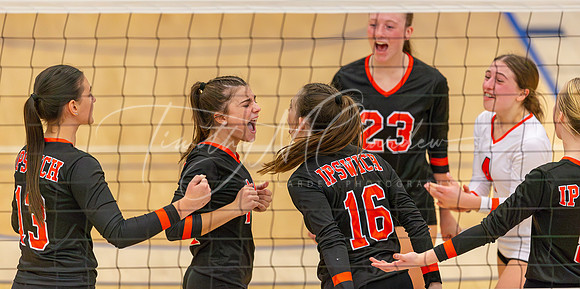 Ipswich vs Bellingham Girls HS Volleyball D4 Championship 2023_11-18_01-55-20_DT7T8480_@TimCardew_2023-Enhanced-NR