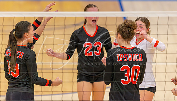 Ipswich vs Bellingham Girls HS Volleyball D4 Championship 2023_2023-11-18_01-00-13_DT7T7561_@TimCardew_2023-Enhanced-NR