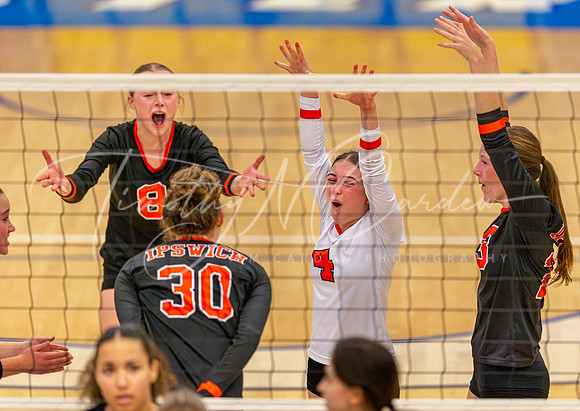 Ipswich vs Bellingham Girls HS Volleyball D4 Championship 2023_2023-11-18_01-27-32_DT7T7883_@TimCardew_2023-Enhanced-NR