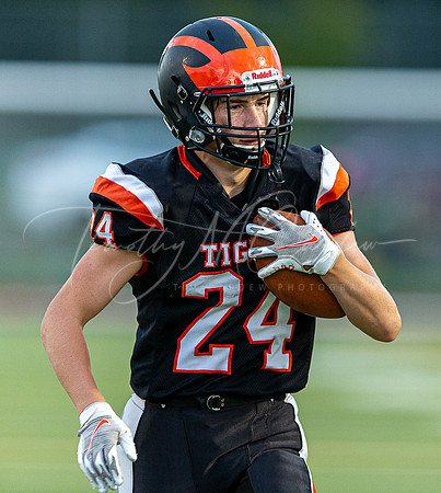 Ipswich vs North Reading Varsity Football Game Fall 2021_2021-10-01_06-11-59_AB5W2567_@TimCardew_2021