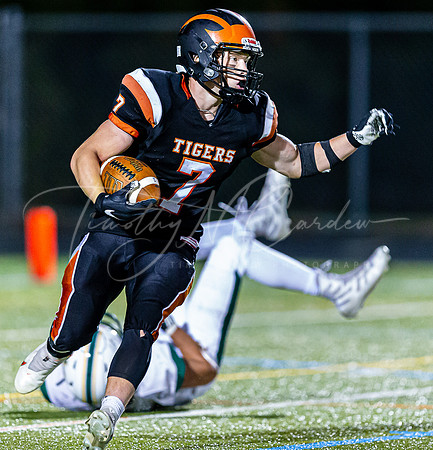 Ipswich vs North Reading Varsity Football Game Fall 2021_2021-10-01_07-00-57_AB5W2911_@TimCardew_2021
