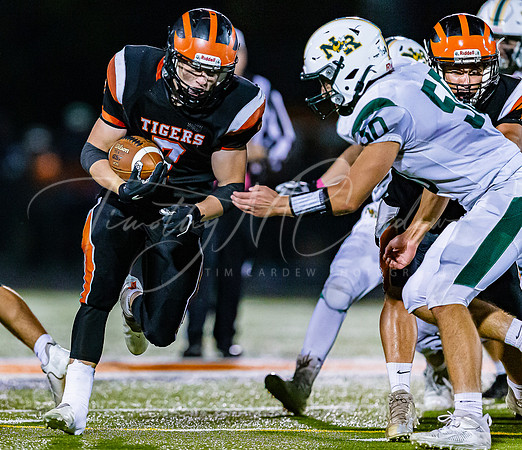 Ipswich vs North Reading Varsity Football Game Fall 2021_2021-10-01_07-48-17_AB5W3181_@TimCardew_2021