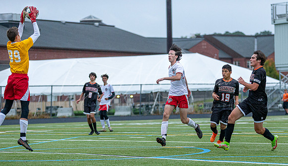 Ipswich vs Amesbury Boys HS Varsity Soccer Game 2021_2021-10-04_05-08-37_IM1D6293_@TimCardew_2021