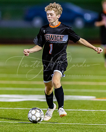 Ipswich vs Whittier Tech Boys HS Varsity Soccer Game 2021_2021-10-06_06-27-31_AB5W6271_@TimCardew_2021
