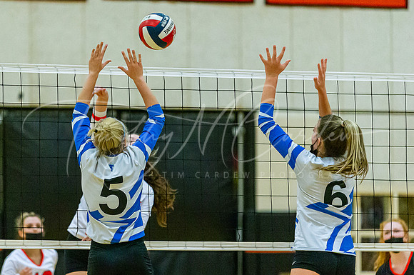 Ipswich vs Danvers Girls HS Volleyball Game Fall 2021_2021-10-08_05-47-29_IM1D7627_@TimCardew_2021