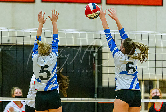 Ipswich vs Danvers Girls HS Volleyball Game Fall 2021_2021-10-08_05-47-29_IM1D7628_@TimCardew_2021