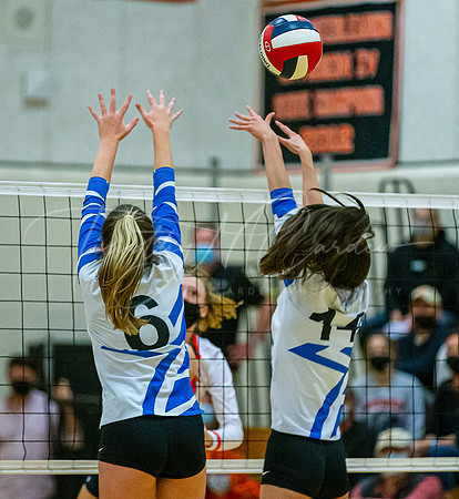 Ipswich vs Danvers Girls HS Volleyball Game Fall 2021_2021-10-08_05-50-13_IM1D7676_@TimCardew_2021