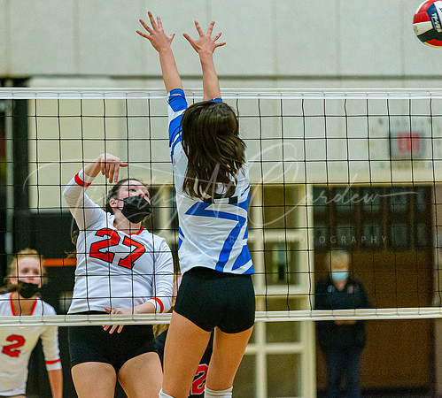 Ipswich vs Danvers Girls HS Volleyball Game Fall 2021_2021-10-08_05-50-34_IM1D7683_@TimCardew_2021