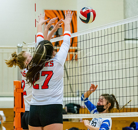 Ipswich vs Danvers Girls HS Volleyball Game Fall 2021_2021-10-08_05-58-31_IM1D7778_@TimCardew_2021