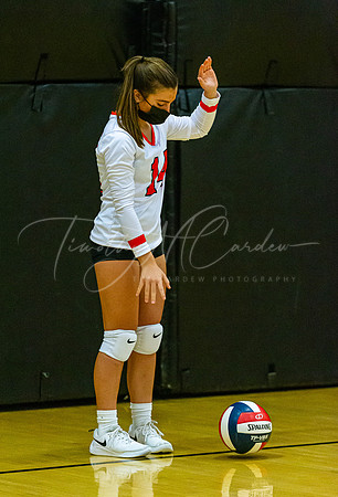 Ipswich vs Danvers Girls HS Volleyball Game Fall 2021_2021-10-08_05-58-57_IM1D7790_@TimCardew_2021