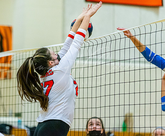 Ipswich vs Danvers Girls HS Volleyball Game Fall 2021_2021-10-08_05-59-59_IM1D7825_@TimCardew_2021