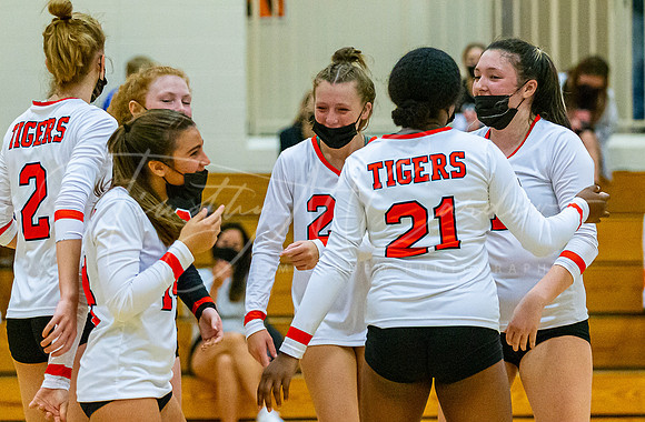 Ipswich vs Danvers Girls HS Volleyball Game Fall 2021_2021-10-08_06-02-09_IM1D7858_@TimCardew_2021