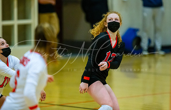Ipswich vs Danvers Girls HS Volleyball Game Fall 2021_2021-10-08_06-15-52_AB5W8075_@TimCardew_2021