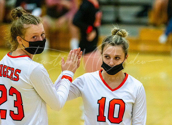 Ipswich vs Danvers Girls HS Volleyball Game Fall 2021_2021-10-08_06-21-25_IM1D8075_@TimCardew_2021