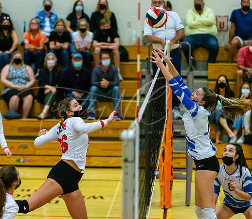 Ipswich vs Danvers Girls HS Volleyball Game Fall 2021_2021-10-08_06-25-04_IM1D8137_@TimCardew_2021