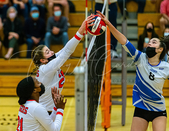 Ipswich vs Danvers Girls HS Volleyball Game Fall 2021_2021-10-08_06-25-32_IM1D8159_@TimCardew_2021