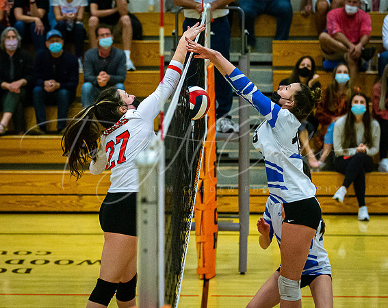 Ipswich vs Danvers Girls HS Volleyball Game Fall 2021_2021-10-08_06-30-54_IM1D8353_@TimCardew_2021