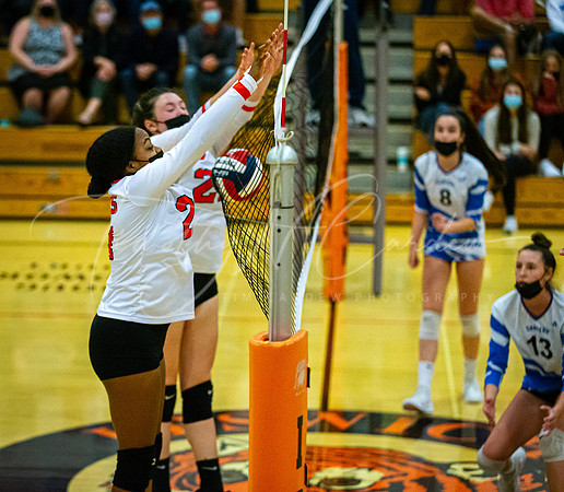 Ipswich vs Danvers Girls HS Volleyball Game Fall 2021_2021-10-08_06-32-19_IM1D8362_@TimCardew_2021