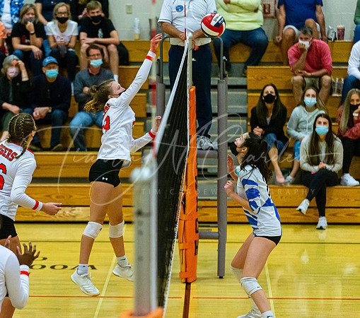 Ipswich vs Danvers Girls HS Volleyball Game Fall 2021_2021-10-08_06-33-49_IM1D8404_@TimCardew_2021