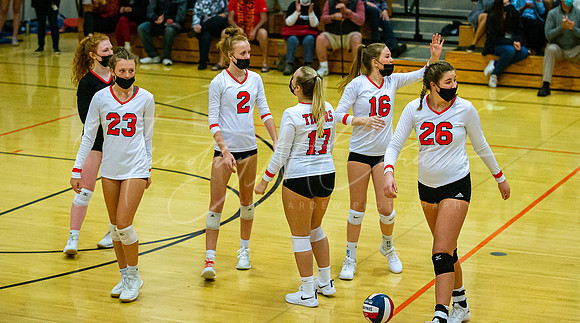 Ipswich vs Danvers Girls HS Volleyball Game Fall 2021_2021-10-08_06-37-25_IM1D8500_@TimCardew_2021