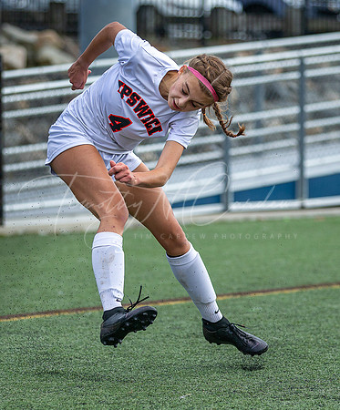 Ipswich vs Lynnfield Girls HS Varsity Soccer Game Fall 2021_2021-10-11_10-17-02_IM1D8518_@TimCardew_2021