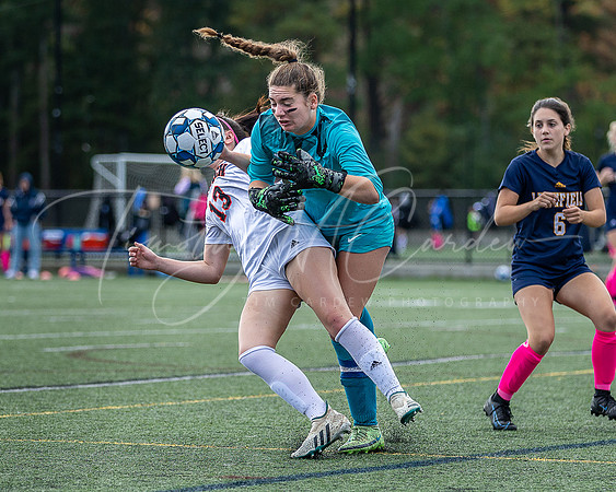Ipswich vs Lynnfield Girls HS Varsity Soccer Game Fall 2021_2021-10-11_10-17-04_IM1D8526_@TimCardew_2021