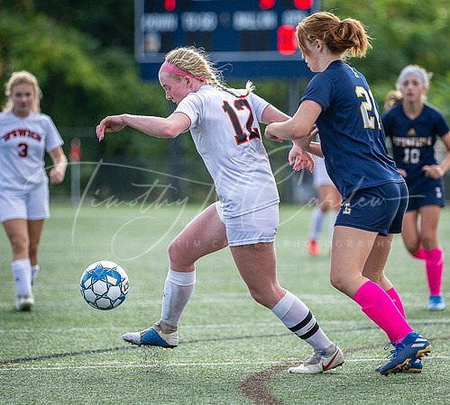 Ipswich vs Lynnfield Girls HS Varsity Soccer Game Fall 2021_2021-10-11_10-19-56_IM1D8551_@TimCardew_2021