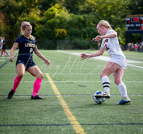 Ipswich vs Lynnfield Girls HS Varsity Soccer Game Fall 2021_2021-10-11_10-30-58_IM1D8615_@TimCardew_2021