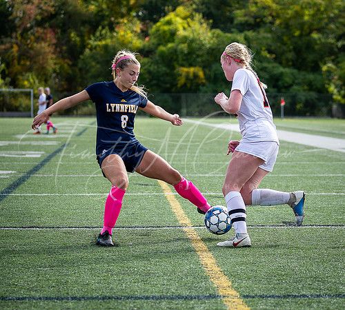 Ipswich vs Lynnfield Girls HS Varsity Soccer Game Fall 2021_2021-10-11_10-30-58_IM1D8617_@TimCardew_2021