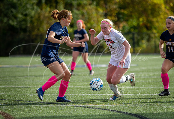 Ipswich vs Lynnfield Girls HS Varsity Soccer Game Fall 2021_2021-10-11_10-32-10_IM1D8636_@TimCardew_2021