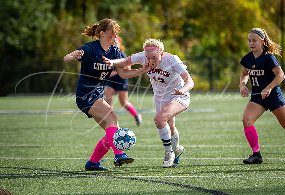 Ipswich vs Lynnfield Girls HS Varsity Soccer Game Fall 2021_2021-10-11_10-32-10_IM1D8637_@TimCardew_2021