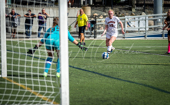 Ipswich vs Lynnfield Girls HS Varsity Soccer Game Fall 2021_2021-10-11_10-35-21_IM1D8691_@TimCardew_2021