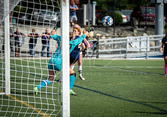 Ipswich vs Lynnfield Girls HS Varsity Soccer Game Fall 2021_2021-10-11_10-35-22_IM1D8698_@TimCardew_2021
