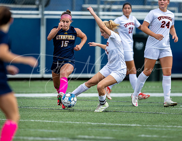 Ipswich vs Lynnfield Girls HS Varsity Soccer Game Fall 2021_2021-10-11_10-40-16_AB5W8388_@TimCardew_2021