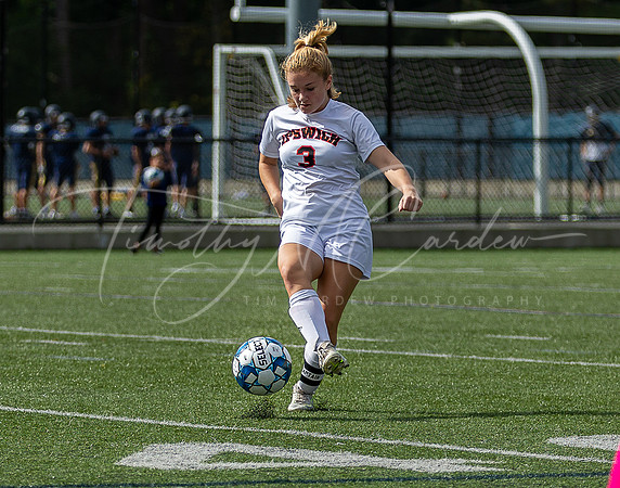 Ipswich vs Lynnfield Girls HS Varsity Soccer Game Fall 2021_2021-10-11_10-58-41_IM1D8797_@TimCardew_2021