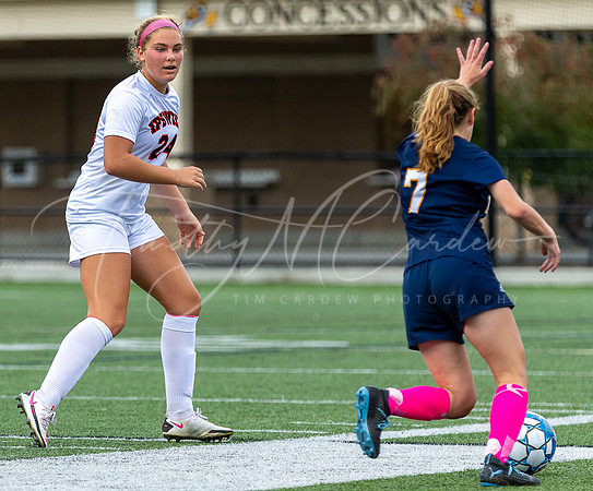 Ipswich vs Lynnfield Girls HS Varsity Soccer Game Fall 2021_2021-10-11_11-06-47_IM1D8906_@TimCardew_2021