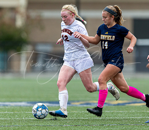 Ipswich vs Lynnfield Girls HS Varsity Soccer Game Fall 2021_2021-10-11_11-20-06_AB5W8770_@TimCardew_2021
